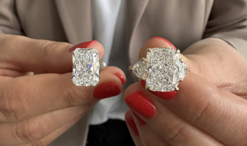 Lab diamond engagement rings